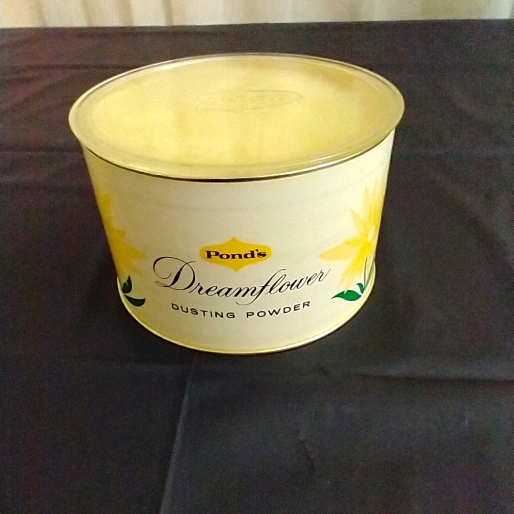 Vintage POND'S Dreamflower Dusting Powder NWOT